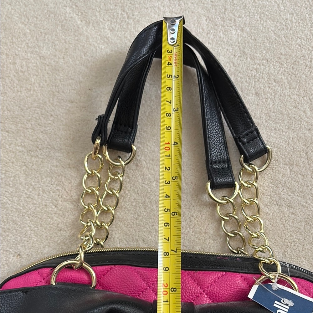 Stylish NWT Betsey Johnson Pink and Black Bow Handbag - Picture 7 of 9